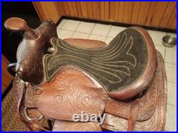 Vintage Western Tooled Leather Horse Saddle 15 seat size Black & Brown