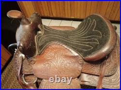 Vintage Western Tooled Leather Horse Saddle 15 seat size Black & Brown