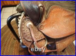 Vintage Western Tooled Leather Horse Saddle 15 seat size Black & Brown