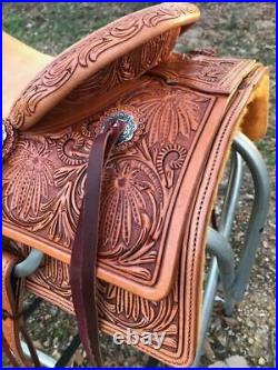 Western Natural Leather Hand Carved Roper Ranch Saddle with Strings 1012