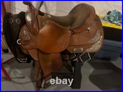 Western Saddle 17 inch, beautiful tooling