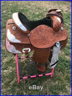 Western Show Saddle 15.5