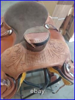 Western Trail Saddle Horse Pleasure Tooled Leather Basket Used Tack Set 16