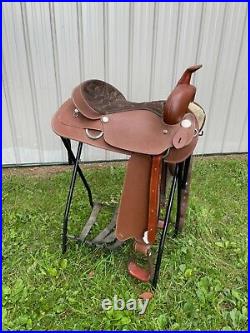 Wintec Western saddle 17 SQHB