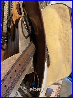 Wintec Western saddle 17 SQHB